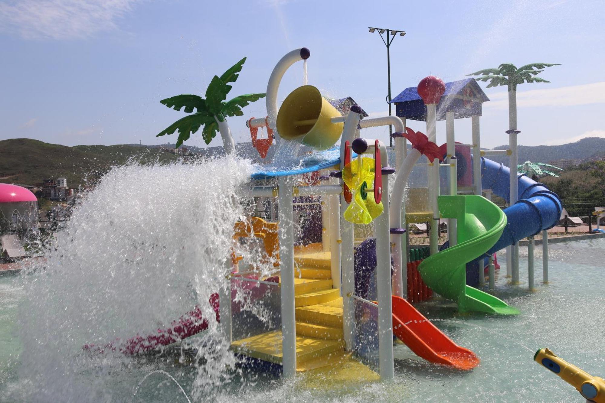 Golden Park All Inclusive Poços de Caldas Buitenkant foto Splash Island