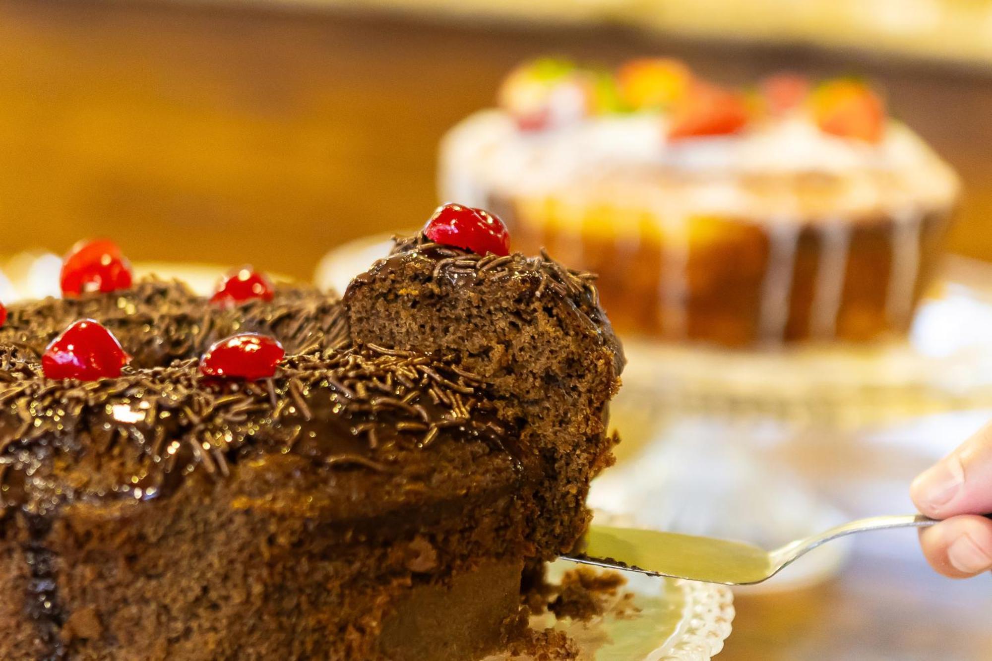 Golden Park All Inclusive Poços de Caldas Buitenkant foto Black Forest cake