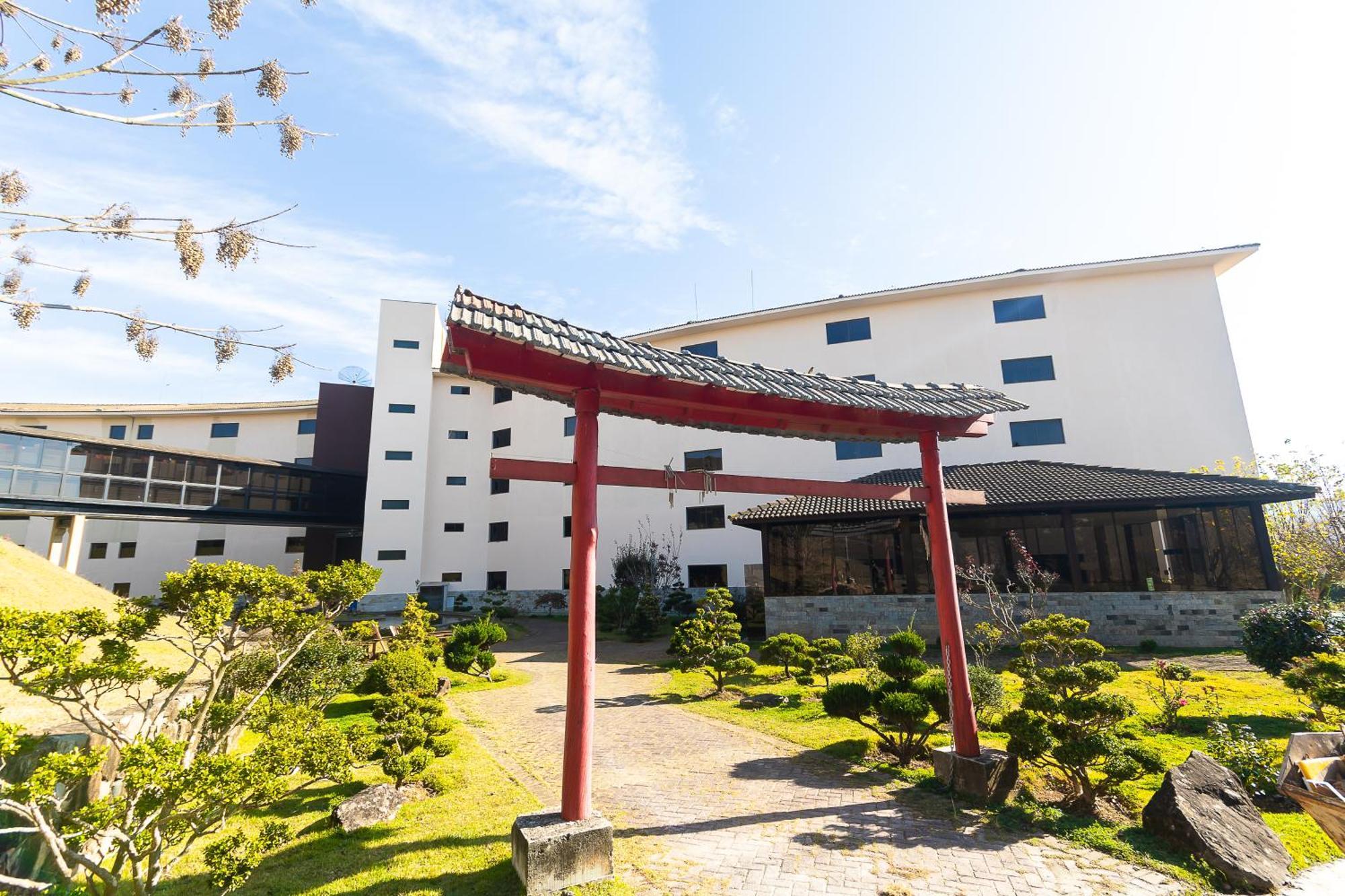 Golden Park All Inclusive Poços de Caldas Buitenkant foto Hachioji Campus